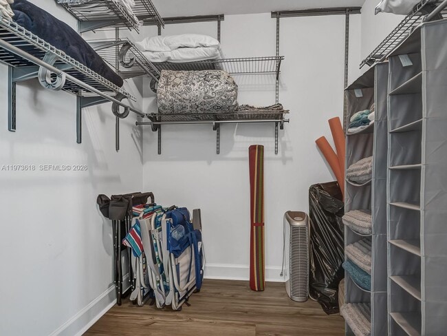 Building Photo - 704 N Ocean Blvd