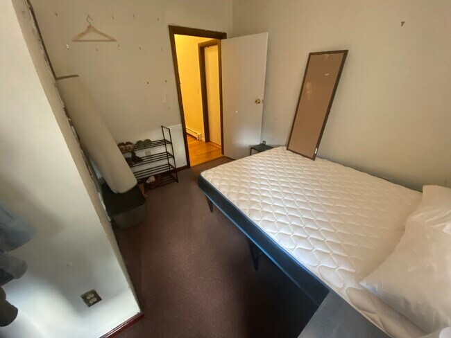 Building Photo - 618 Columbus Ave