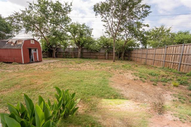 Building Photo - 404 Westwood Dr