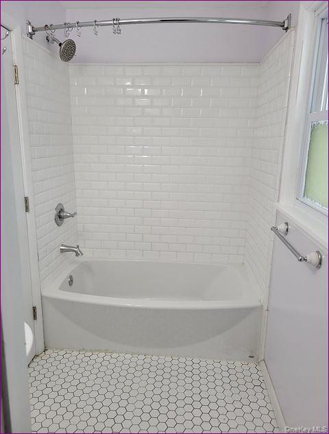 Building Photo - 20 Princeton St