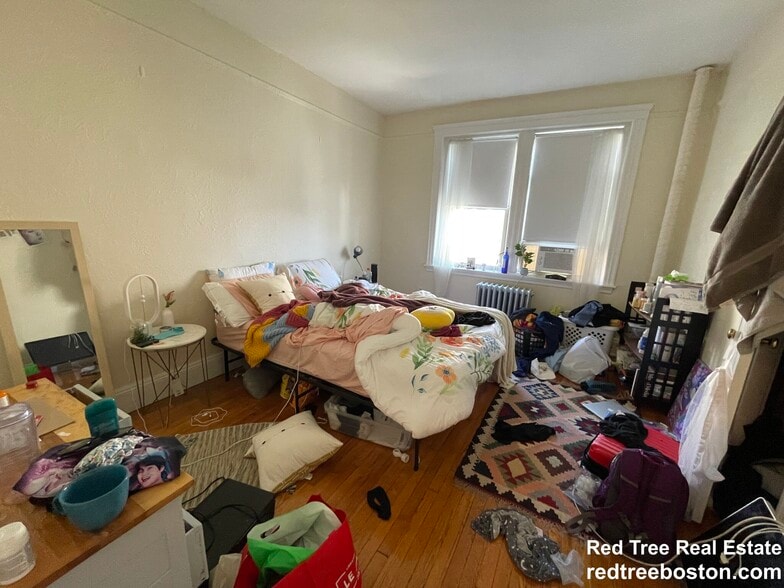 Building Photo - 20 Colborne Rd