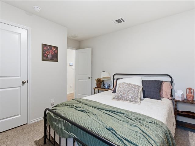 Building Photo - 11120 E Chase Ln