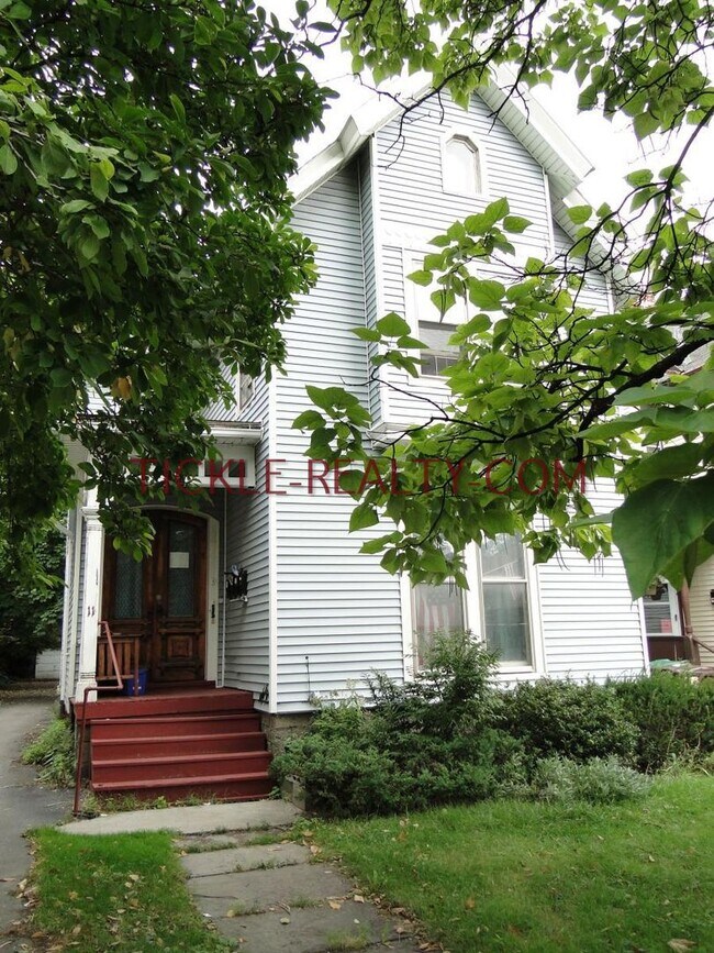 Building Photo - 11 Lafayette Pl