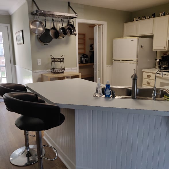 Building Photo - 808 St Catherines Dr