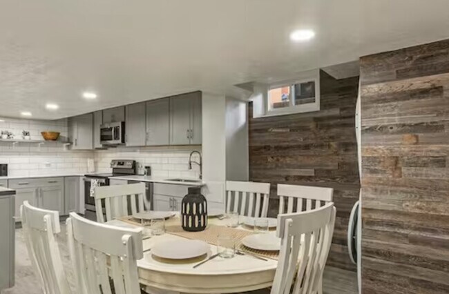 Building Photo - BEREA PROPERTY ( PRIVATE)