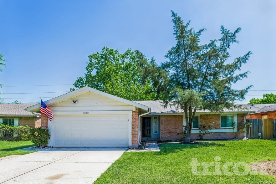 Building Photo - 8510 Sorrel Dr