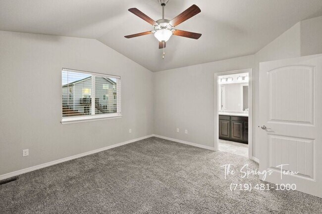 Building Photo - 10957 Matta Dr