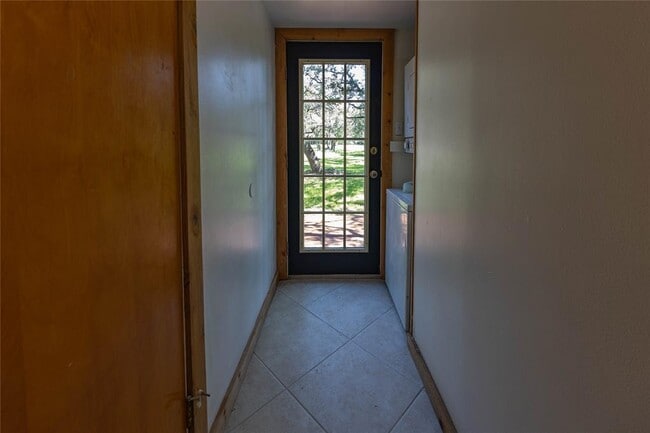 Building Photo - 22 Stonehouse Cir