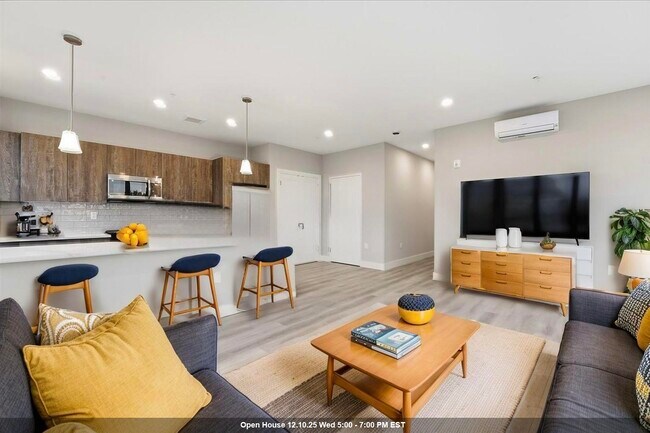 Primary Photo - 3516 John F. Kennedy Blvd