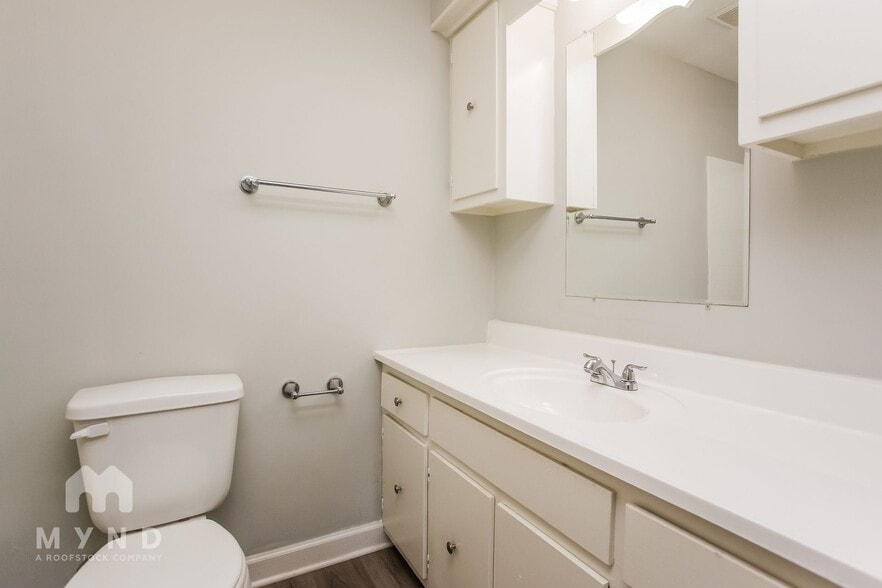 Building Photo - 3814 Silver Chalice Dr
