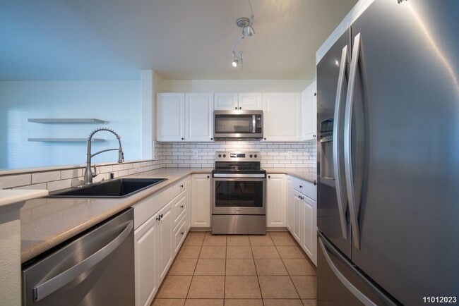 Building Photo - $3900 | 3br/2.5ba Townhome in Fairway's Edge (Ewa Beach) Kaioli Street, Ewa Beach, HI 96706