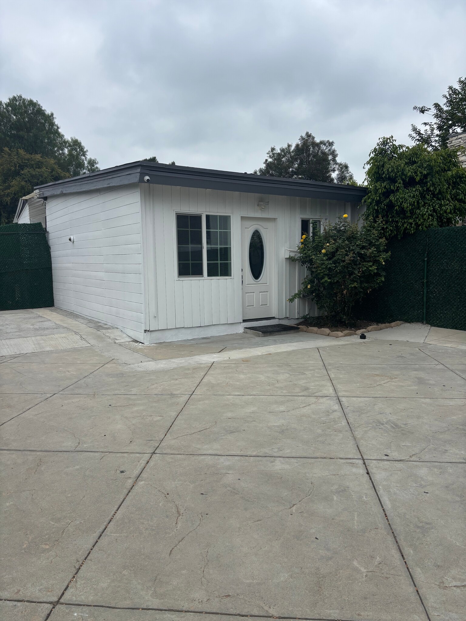 Building Photo - 8561 Orion Ave