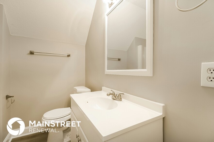 Building Photo - 8812 Reigate Ln