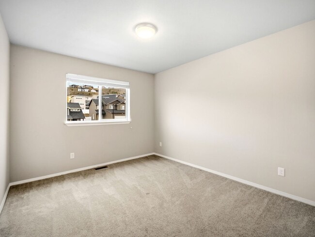Building Photo - Charming North Spokane Home in a Quiet Neighborhood ? Limited-Time Move-In Special: Half Off Your...