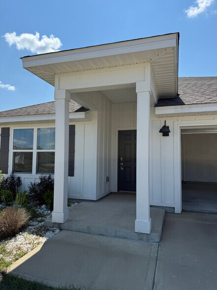 Building Photo - 904 Sandbar Loop