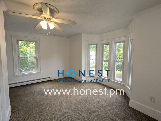 Building Photo - 41 Windsor St