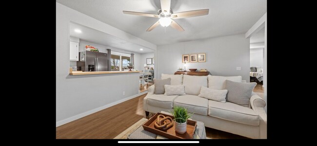 Building Photo - 746 Hemlock Ct