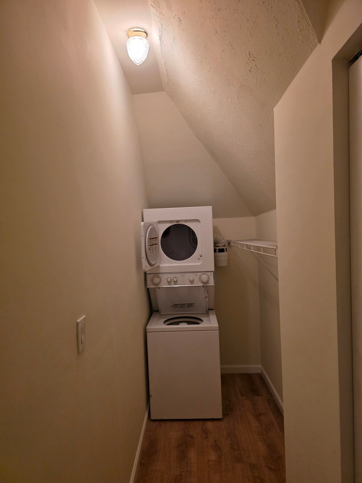 Building Photo - 5487 Hays St