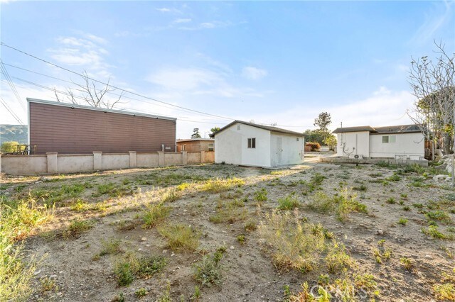 Building Photo - 906 N Allen St