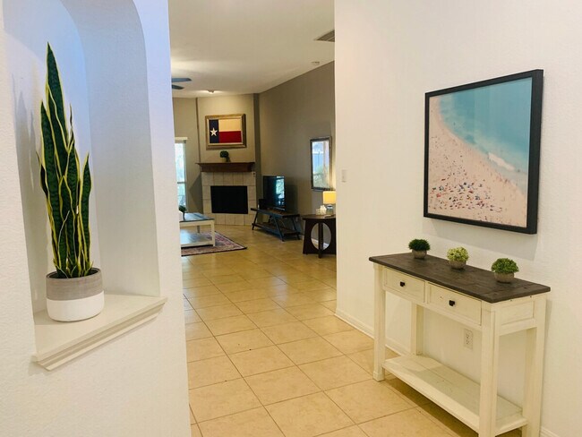 Building Photo - 802 Sable Trail Ct