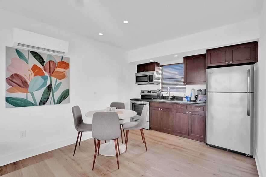 Building Photo - 333 Walnut St