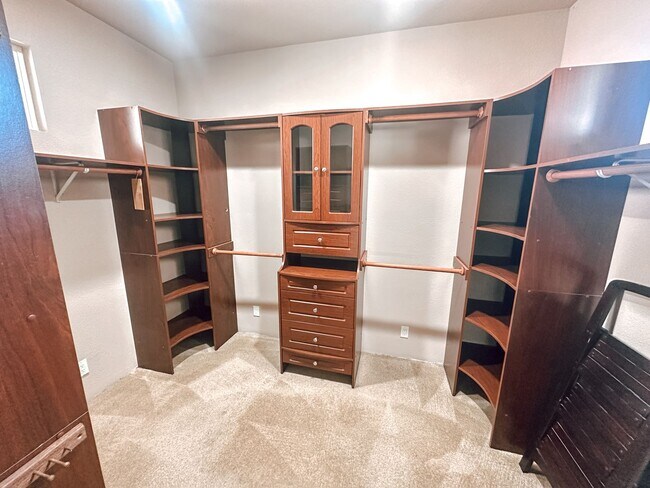 Building Photo - Large Home in Livermore Available July 1!