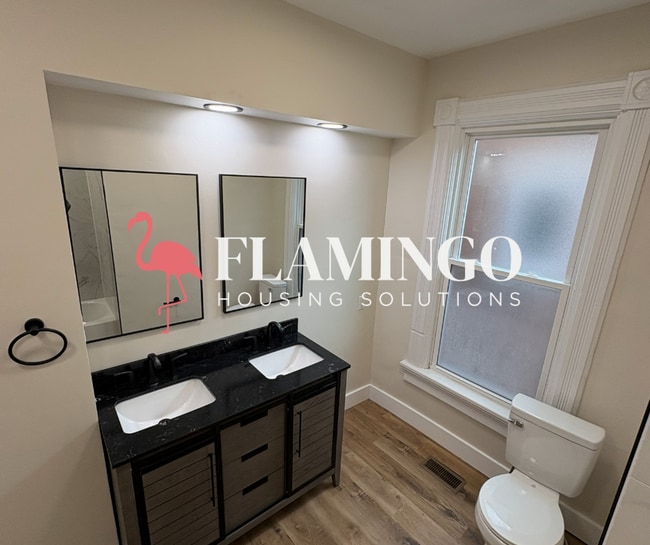 Building Photo - 33 Perrine St