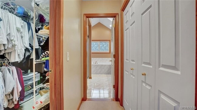 Building Photo - 83 Huntingwood Dr