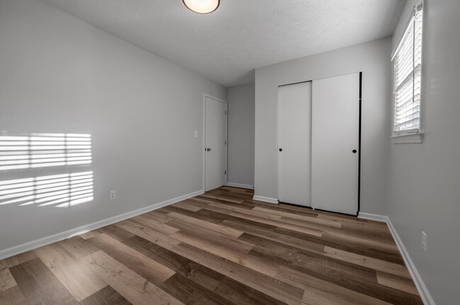 Building Photo - 221 Quebec Way