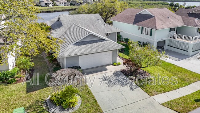 Building Photo - 1007 S Pointe Alexis Dr