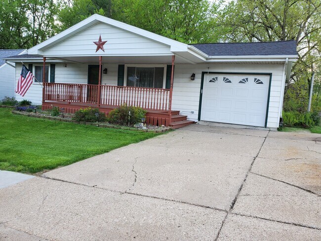 Building Photo - 3626 Keymeer Dr