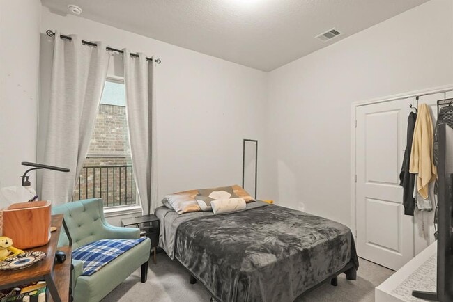 Building Photo - 10943 Water Hyssop Ln