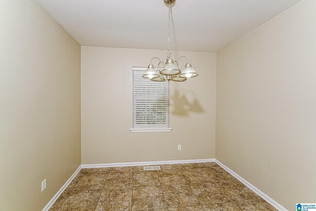 Building Photo - 114 Redstone Way