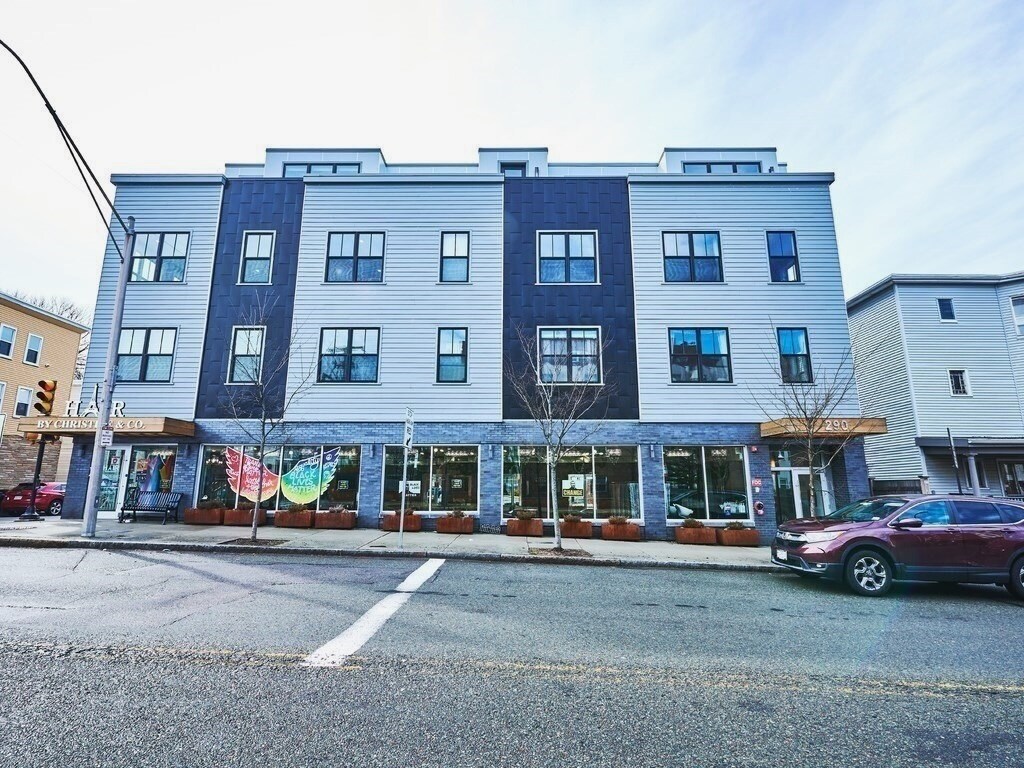 Building Photo - 290 Highland Ave