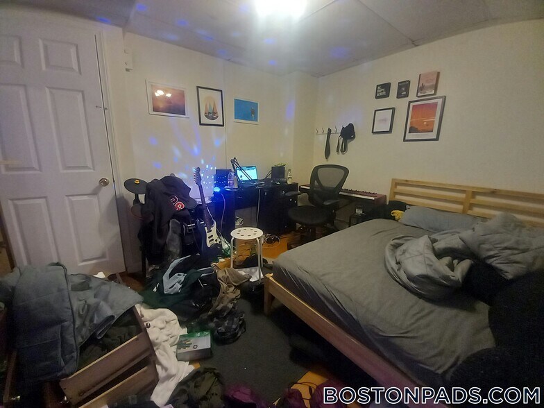 Building Photo - 43 Bay State Rd