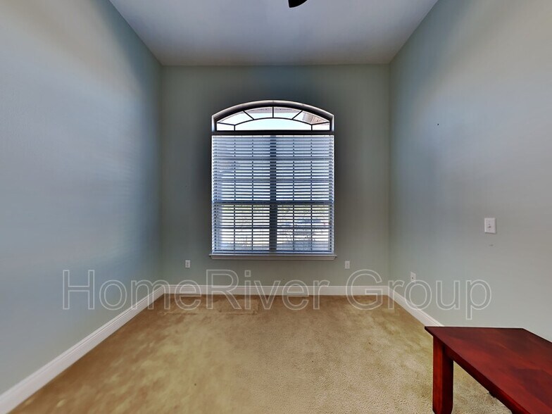 Building Photo - 262 Paradise Palm Cir