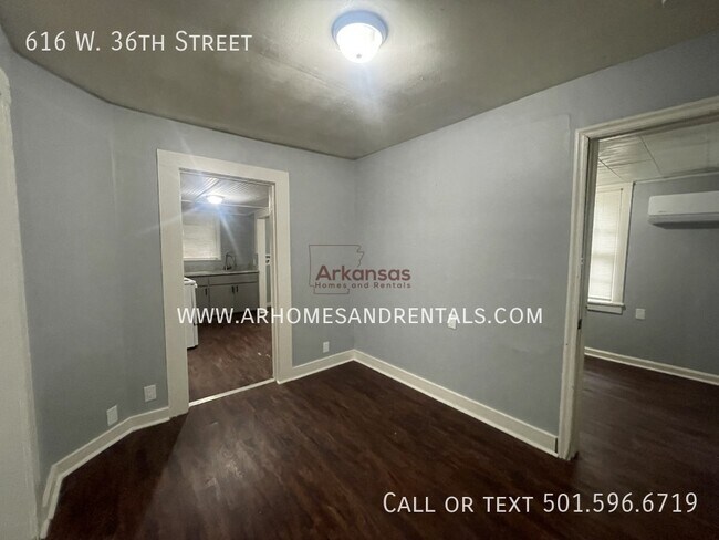 Building Photo - 616 W 36th St