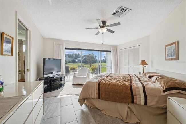 Building Photo - 3942 Trophy Blvd