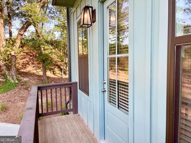 Building Photo - 1290 Zephyr Blvd SE