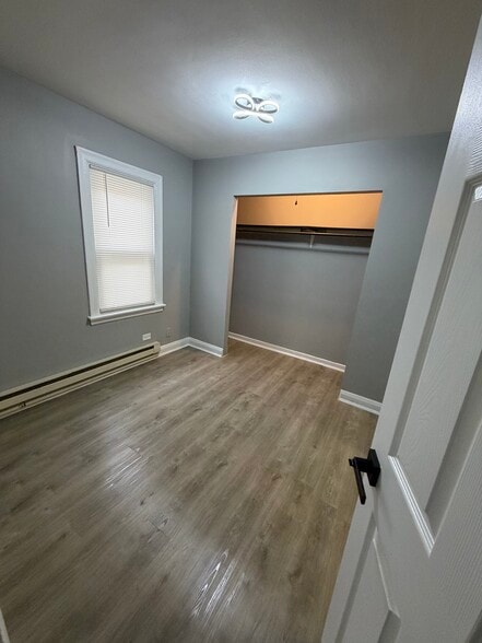 Building Photo - 7805 Central Ave