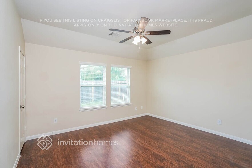 Building Photo - 6247 El Granate Dr