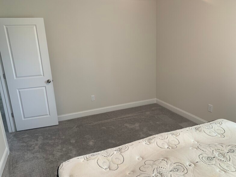 Building Photo - 1845 Sweet Gardenia Way