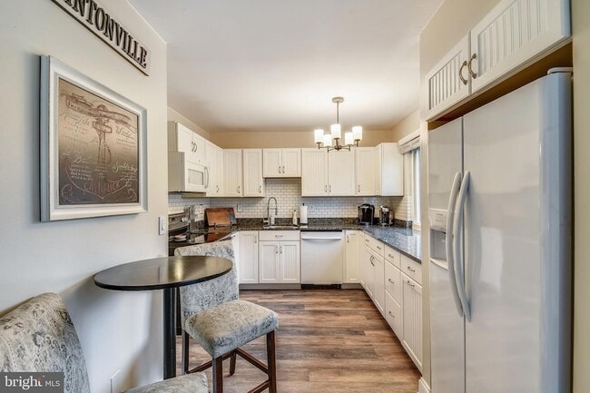 Building Photo - 1059 Cedar Ridge Ct