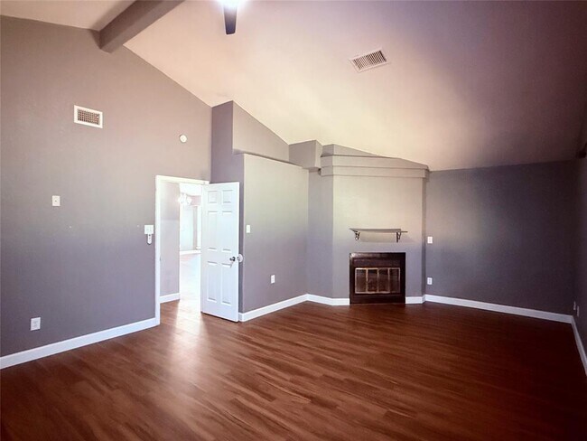 Building Photo - 12314 Thompkins Dr