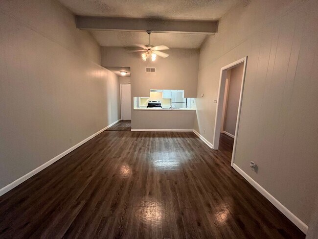Building Photo - 1514 Forest Trail
