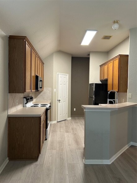 Building Photo - 12338 Browning Dr