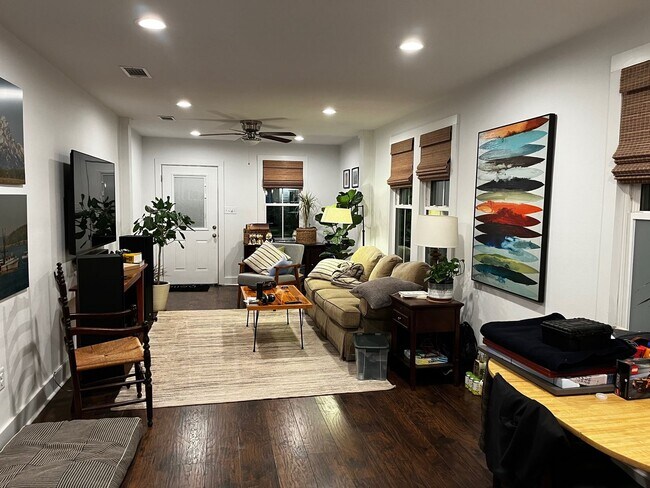 Building Photo - Charming Home In the Garden District- Idea...