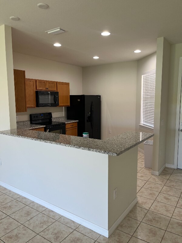Building Photo - 250 Provence Pl