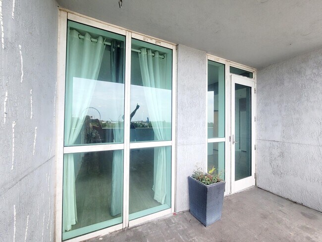 Building Photo - 244 Biscayne Blvd