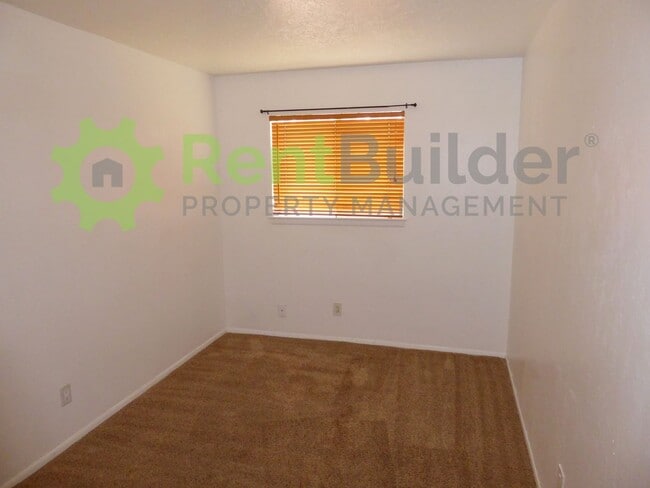 Building Photo - SCHEDULE YOUR SHOWING TODAY